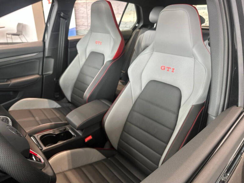 2026 Volkswagen Golf GTI SE