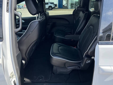 2025 Chrysler Pacifica Limited