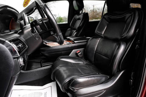 2019 Lincoln Navigator Select