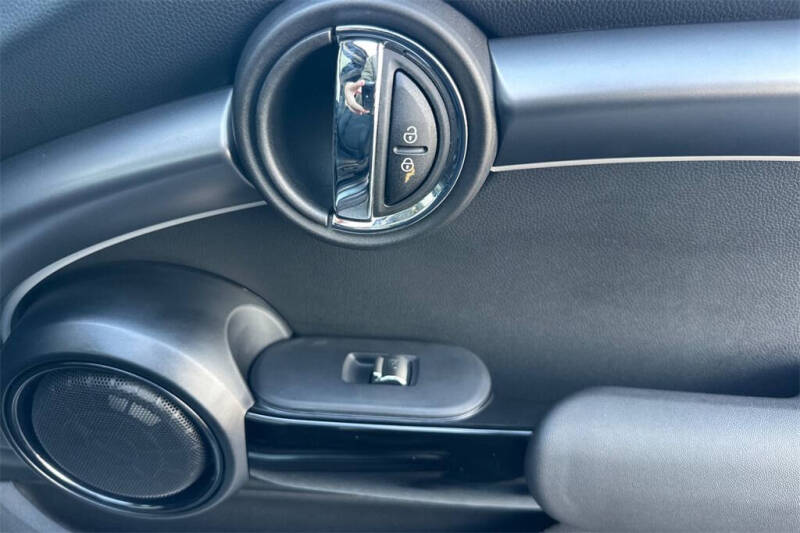 2023 MINI Hardtop 2 Door Cooper SE