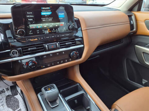 2024 Nissan Pathfinder Platinum