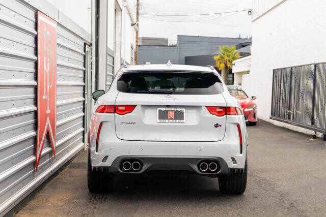 2019 Jaguar F-PACE 46