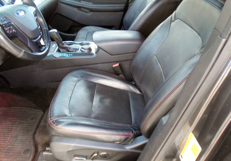 2016 Ford Explorer Sport