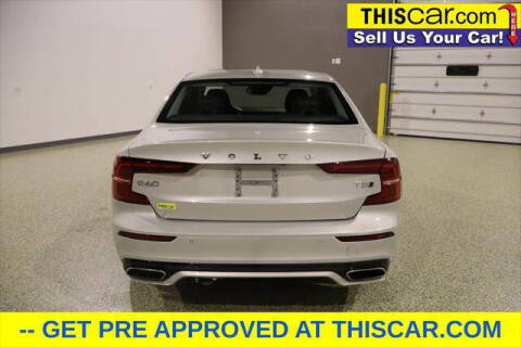 2021 Volvo S60 T5 Momentum