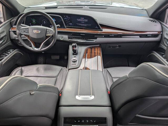2023 Cadillac Escalade Premium Luxury