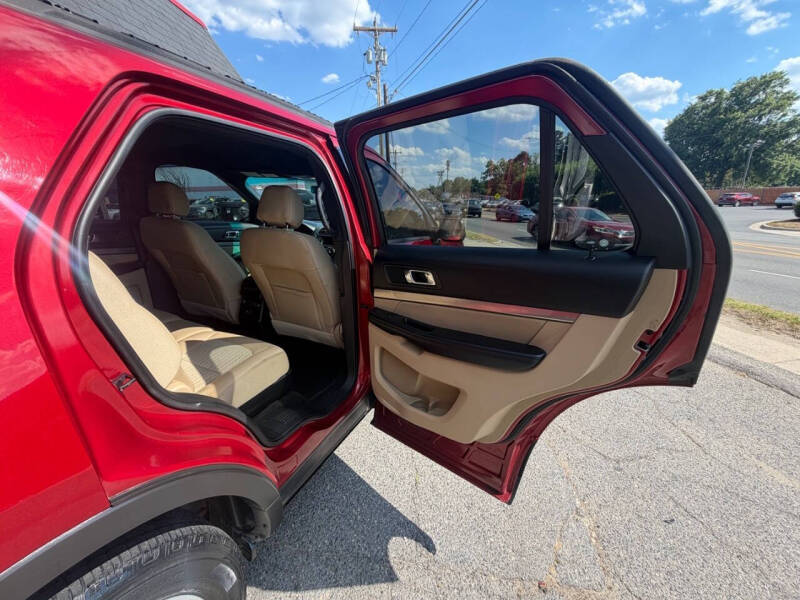 2017 Ford Explorer