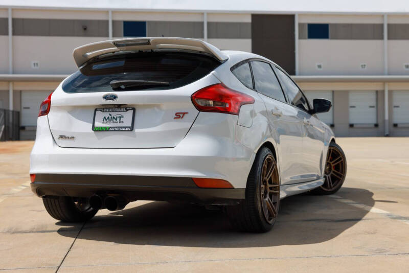 2017 Ford Focus ST