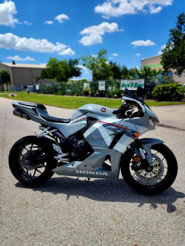 2025 Honda CBR600RR