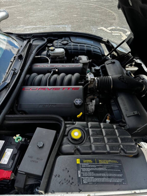 2004 Chevrolet Corvette