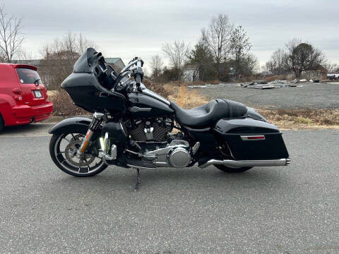 2022 Harley-Davidson Road Glide for sale at CR Garland Auto Sales in Fredericksburg VA