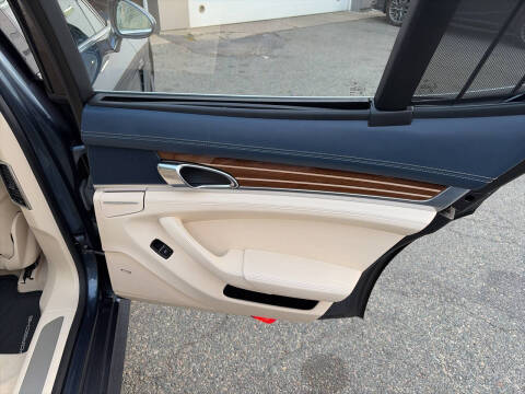 2012 Porsche Panamera 4S