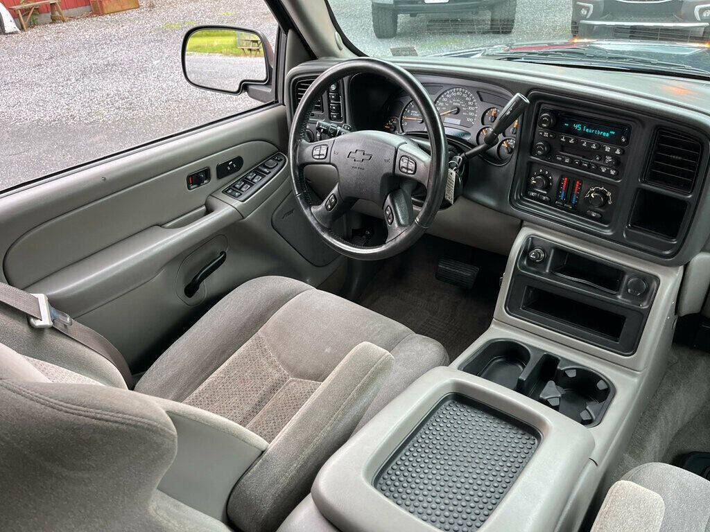 2005 Chevrolet Suburban 50