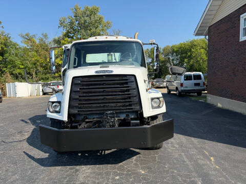 2014 Freightliner 108 SD