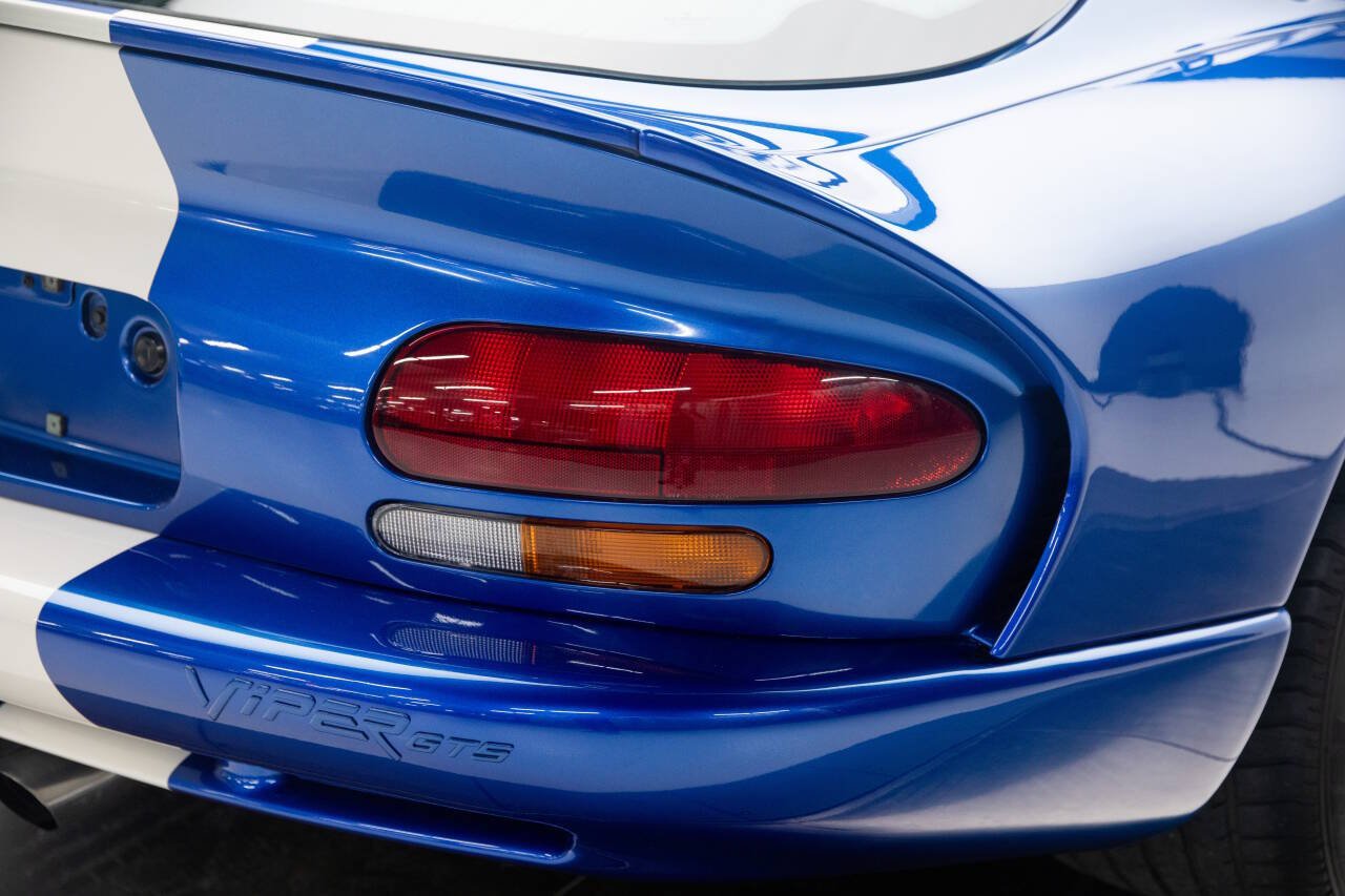 1997 Dodge Viper 50