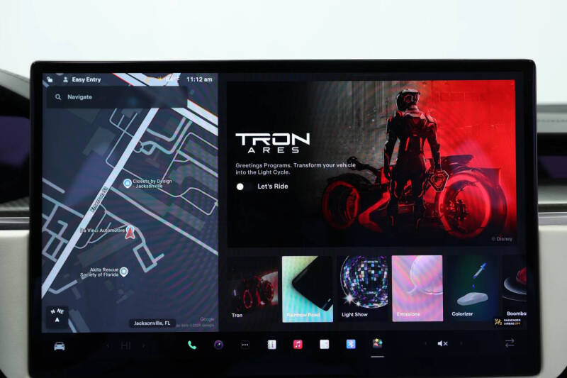 2022 Tesla Model X Plaid