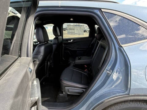 2025 Ford Escape Hybrid ST-Line