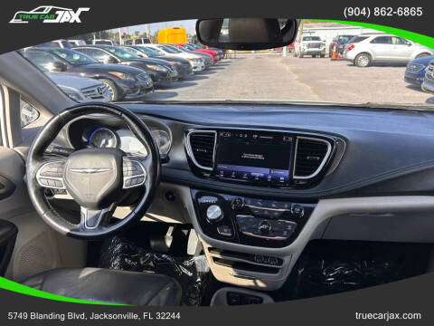 2021 Chrysler Pacifica Touring L