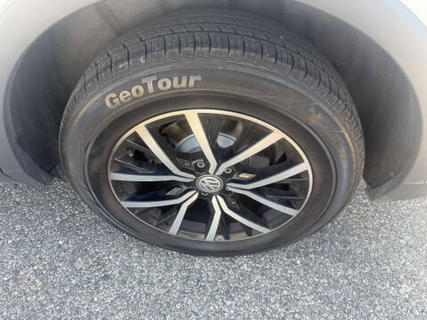 2021 Volkswagen Tiguan SE