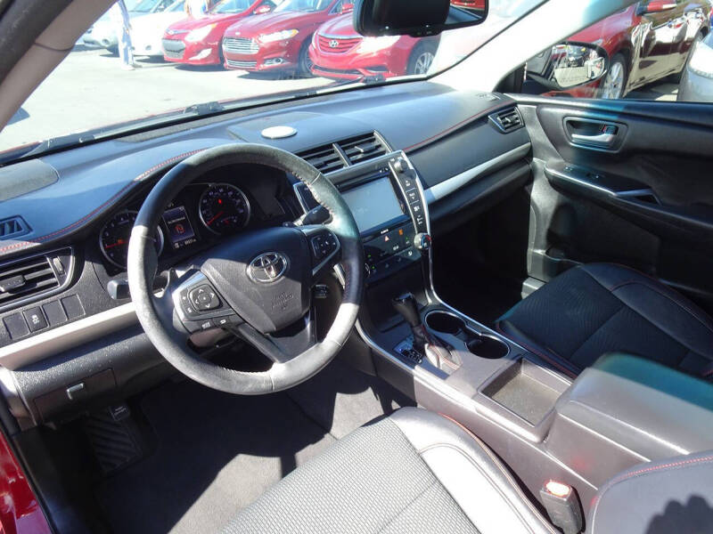 2017 Toyota Camry LE