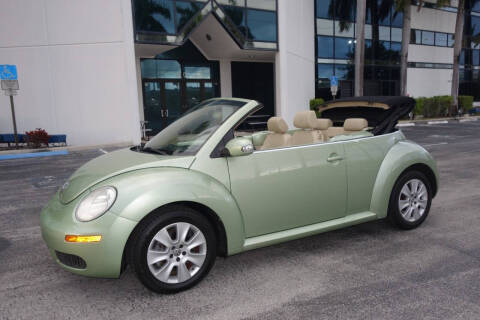 2009 Volkswagen New Beetle Convertible for sale at SR Motorsport in Pompano Beach FL