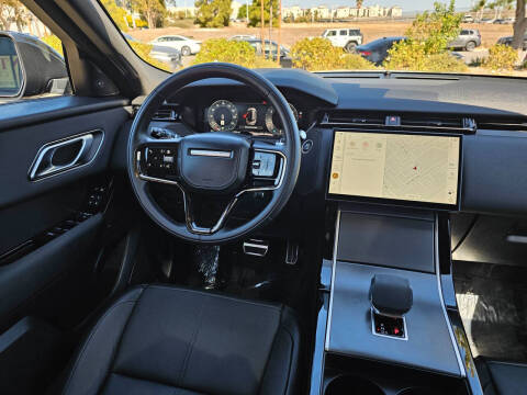 2025 Land Rover Range Rover Velar P250 Dynamic SE