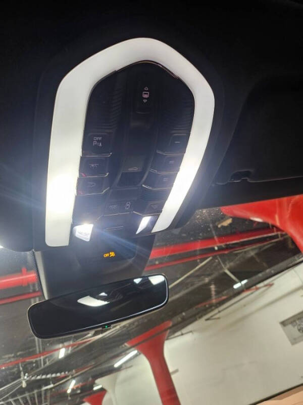 2023 Porsche Macan T