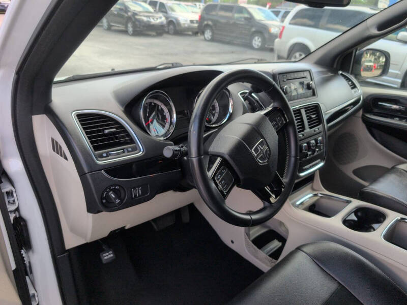 2017 Dodge Grand Caravan SXT