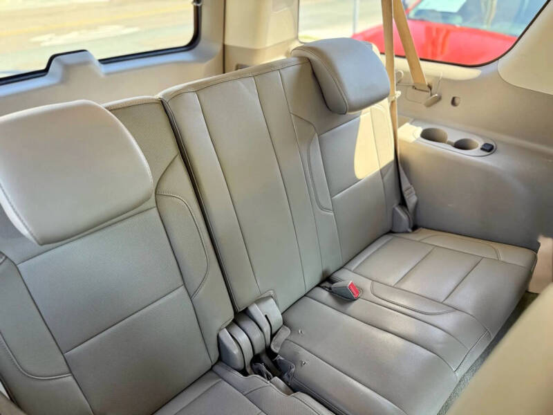 2015 Chevrolet Suburban LTZ