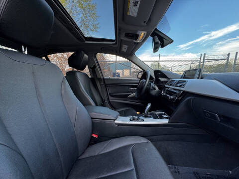 2016 BMW 3 Series 320i