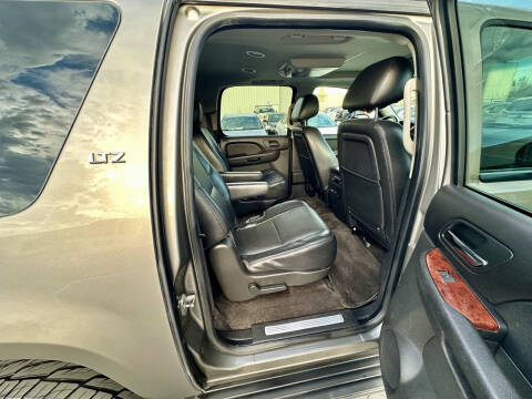 2012 Chevrolet Suburban LTZ
