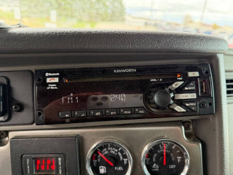 2016 Kenworth T270
