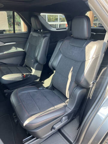 2025 Ford Explorer ST