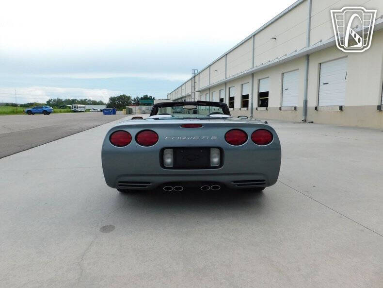 2004 Chevrolet Corvette