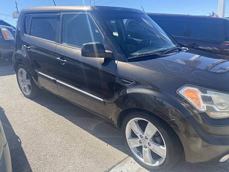 2011 Kia Soul +