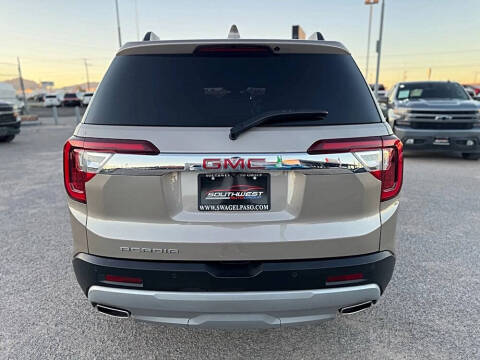 2023 GMC Acadia SLT