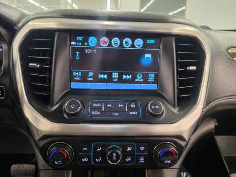 2017 GMC Acadia SLE-2