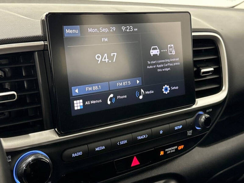 2023 Hyundai Venue SEL