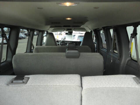 2024 GMC Savana LT 2500