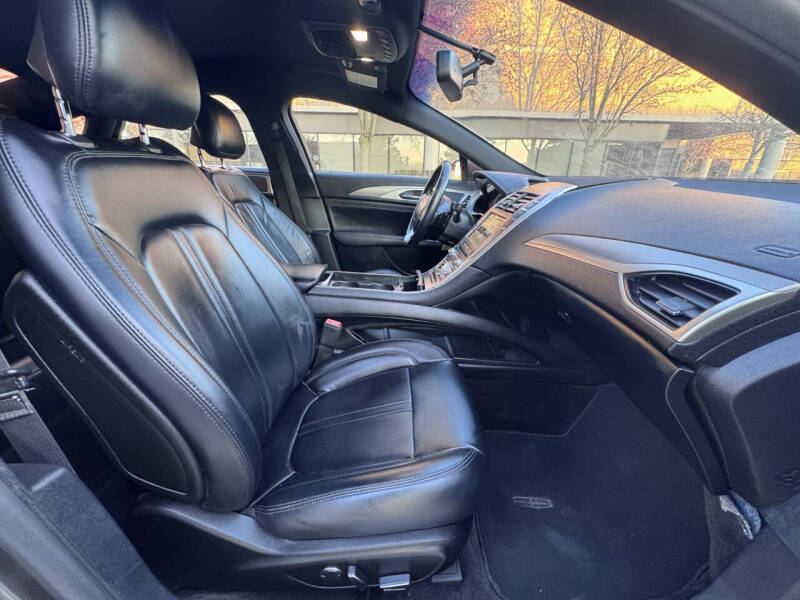 2017 Lincoln MKZ Premiere