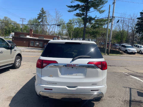 2017 GMC Acadia Denali