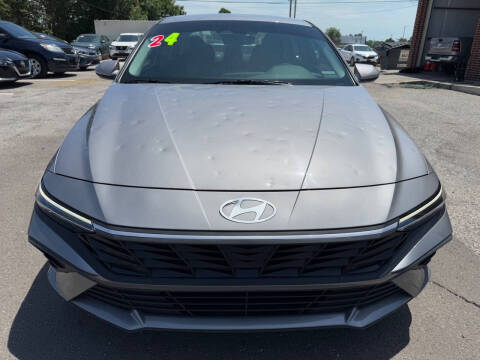 2024 Hyundai Elantra SE