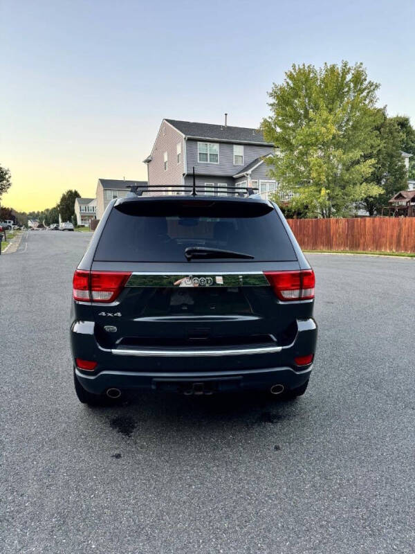 2011 Jeep Grand Cherokee Overland photo 8