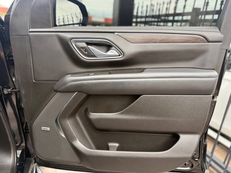 2022 Chevrolet Suburban LT