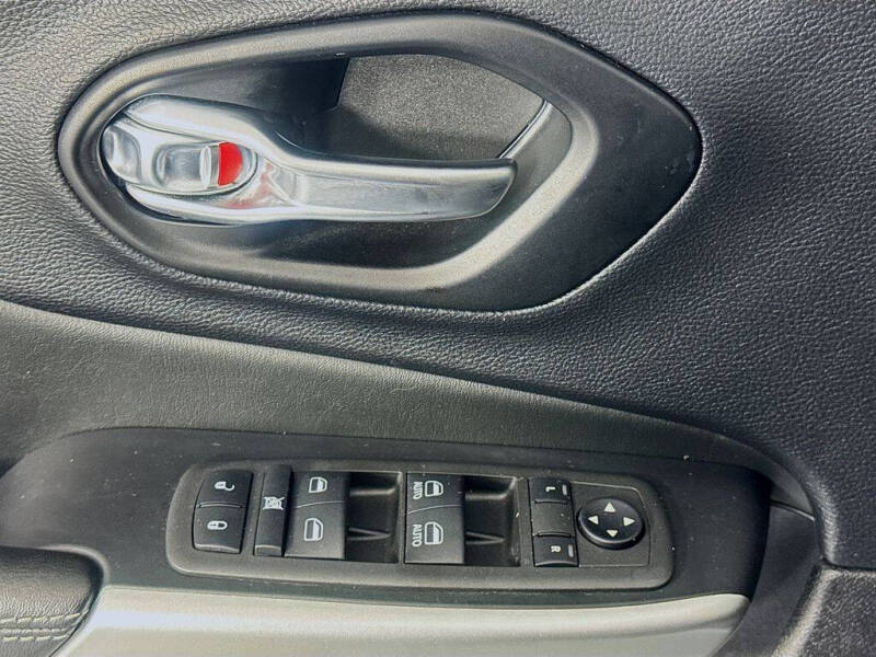 2022 Jeep Cherokee X