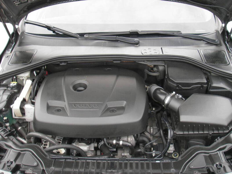 2018 Volvo V60 Cross Country T5 Premier