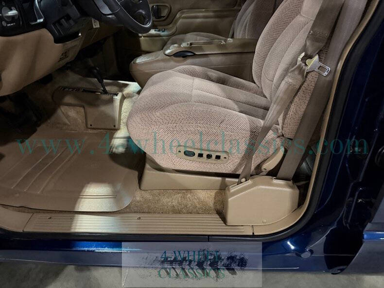 1995 GMC Suburban K2500