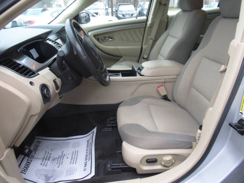 2015 Ford Taurus SEL