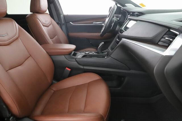 2022 Cadillac XT5 Sport