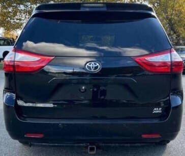 2015 Toyota Sienna XLE 7-Passenger