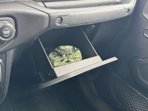 2021 Jeep Gladiator Sport S